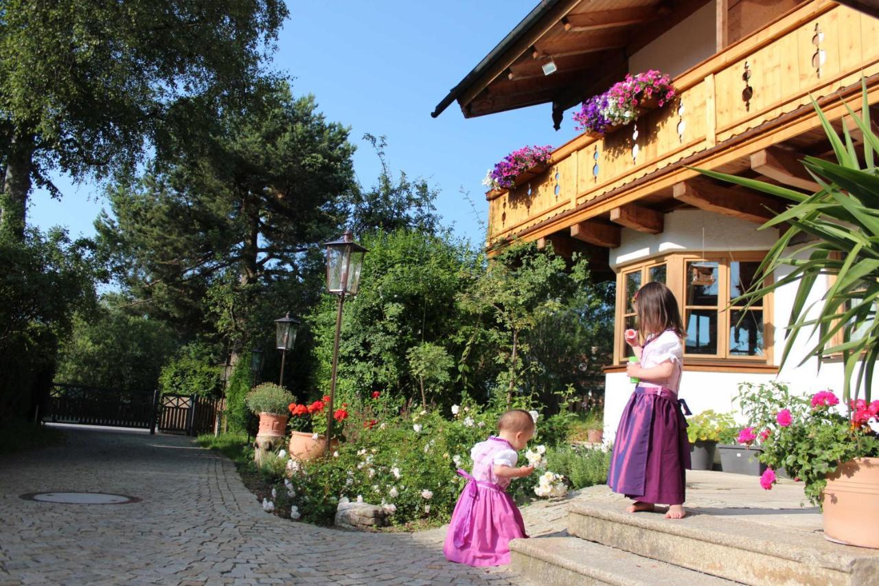 Appartementhaus Schirsner - Direkt Am See & Am Kurpark ชลีเอร์ซี ภายนอก รูปภาพ